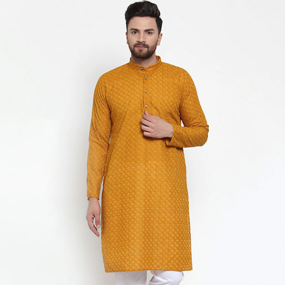http://43.204.190.18/products/men-yellow-printed-straight-kurta