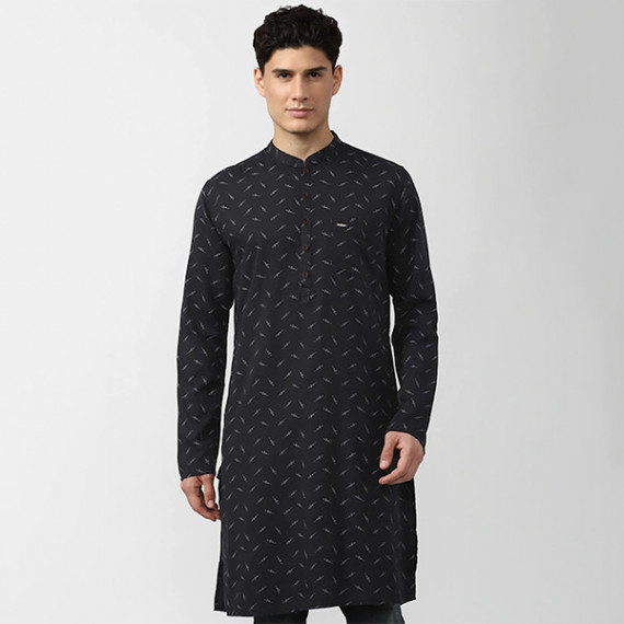 http://43.204.190.18/products/men-black-geometric-printed-kurta-1