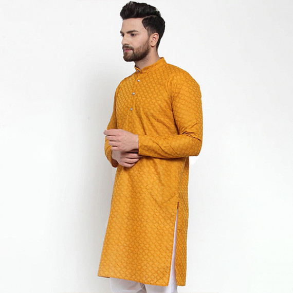 http://43.204.190.18/products/men-mustard-yellow-thread-work-cotton-kurta
