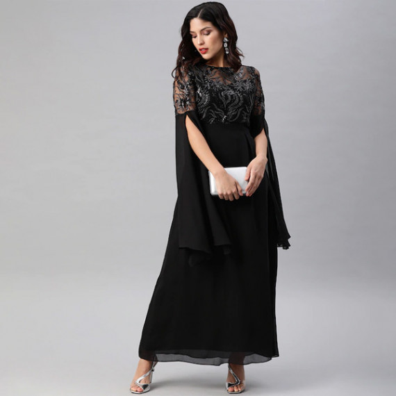 http://43.204.190.18/products/black-embellished-slit-sleeves-maxi-dress