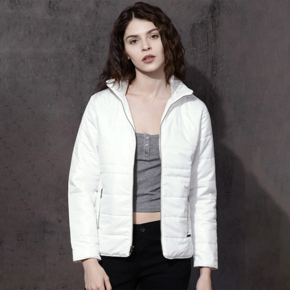 http://43.204.190.18/products/women-white-self-design-puffer-jacket