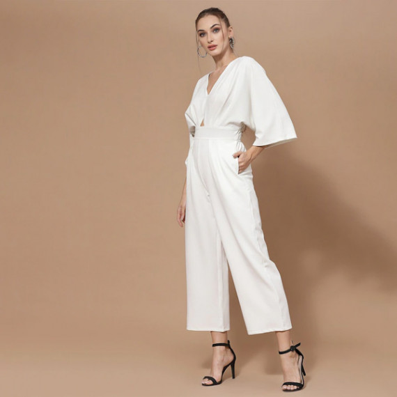 http://43.204.190.18/products/women-white-basic-jumpsuit