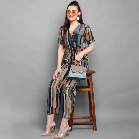 http://43.204.190.18/products/blue-orange-foil-printed-basic-jumpsuit