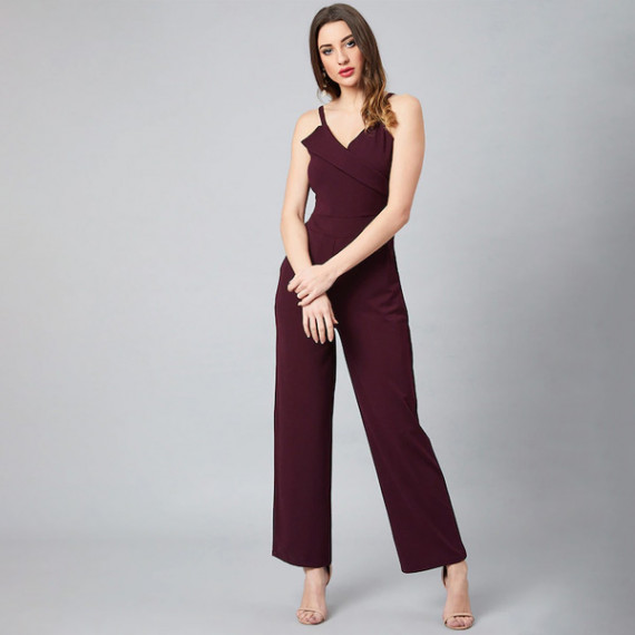 http://43.204.190.18/products/women-burgundy-solid-basic-jumpsuit