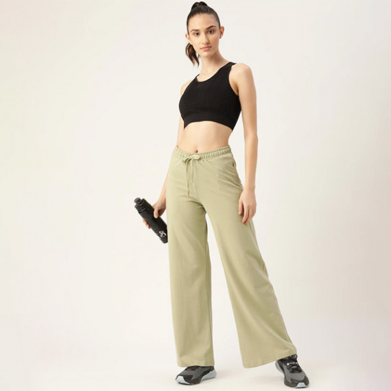 http://43.204.190.18/products/women-olive-green-solid-cotton-wide-leg-track-pants