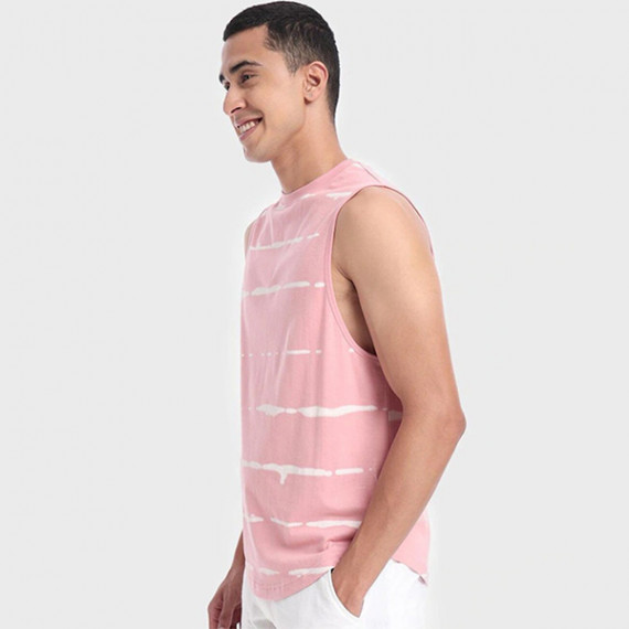 http://43.204.190.18/products/men-pink-tie-dye-oversized-vest