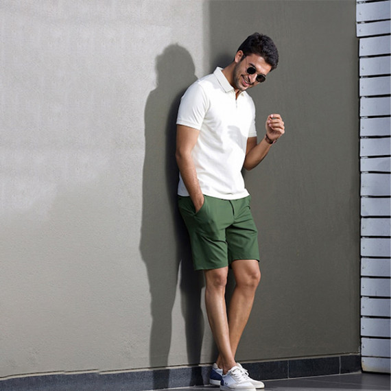 http://43.204.190.18/products/men-green-4way-stretch-chino-shorts