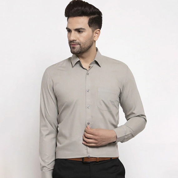 http://43.204.190.18/products/men-grey-smart-regular-fit-solid-formal-shirt