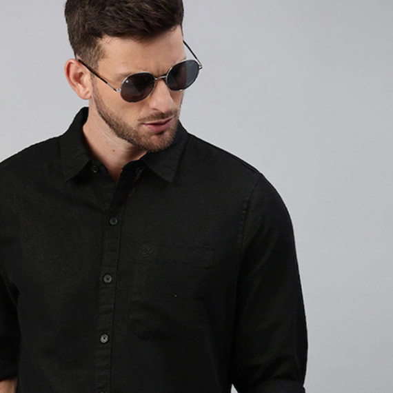 http://43.204.190.18/products/men-black-slim-fit-cotton-casual-shirt