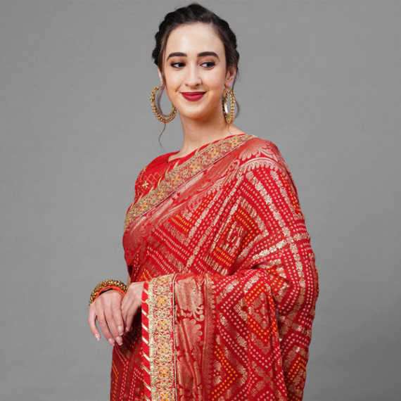 http://43.204.190.18/products/red-gold-toned-woven-design-bandhani-saree