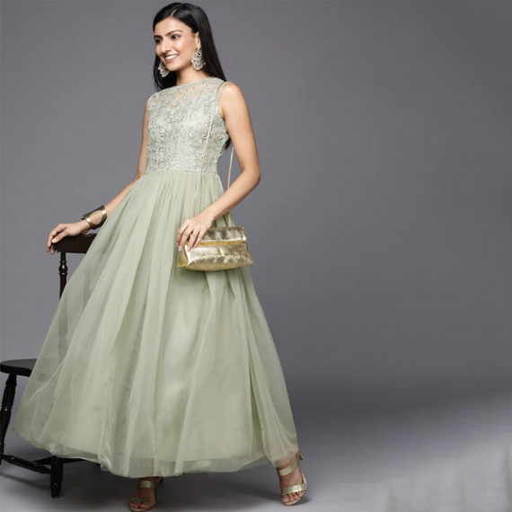 http://43.204.190.18/products/green-ethnic-motifs-embroidered-net-maxi-dress