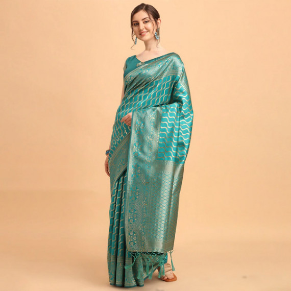 http://43.204.190.18/products/green-gold-toned-silk-blend-fusion-leheriya-saree